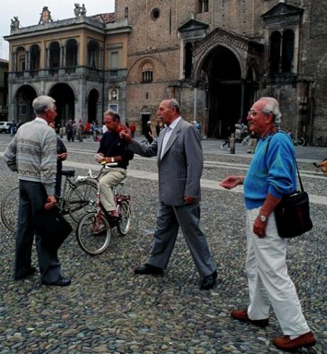 In piazza con...